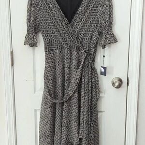 Tommy Hilfiger Black and White Ruffle Sleeve Tie Waist Elegant Dress